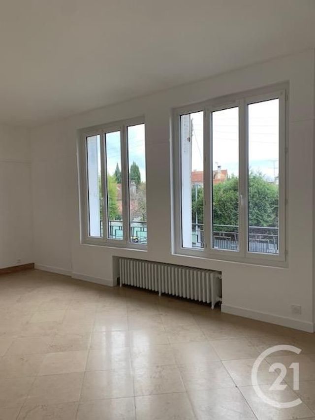 Appartement F3 à louer - 3 pièces - 78.0 m2 - SAVIGNY SUR ORGE - 91 - ILE-DE-FRANCE - Century 21 Accord Immobilier